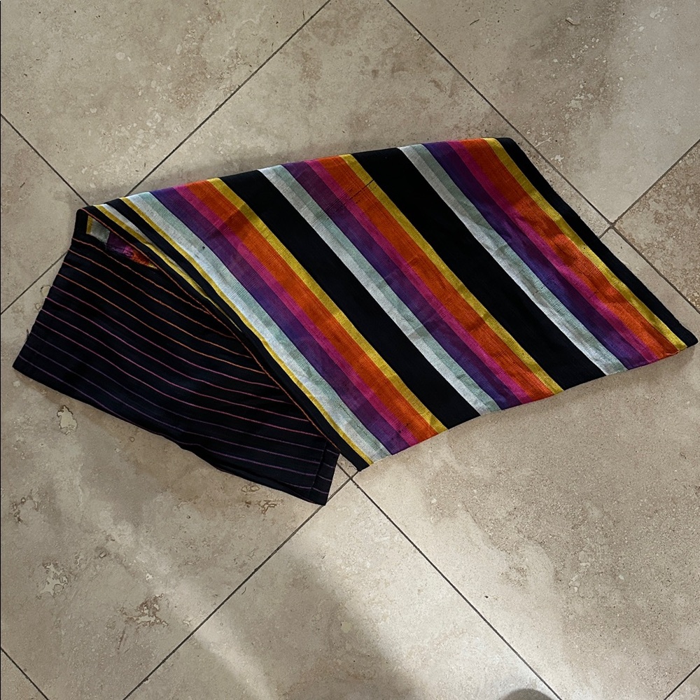 Vintage Scarf / Shawl • Rainbow • Like New - Picture 4 of 5
